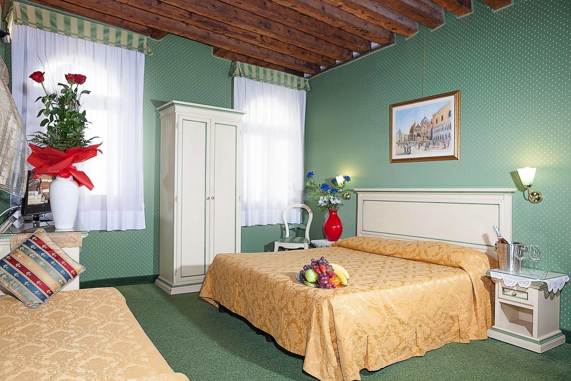 Nuova Residenza Laguna Venice Exterior photo